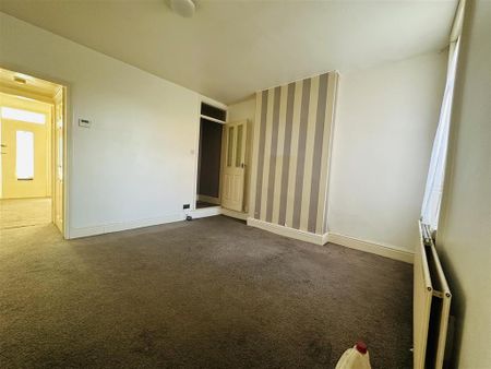 3 bedroom house to rent - Photo 2