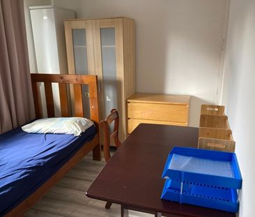 Room in a Shared House, Leygreen Close, LU2 - Photo 5