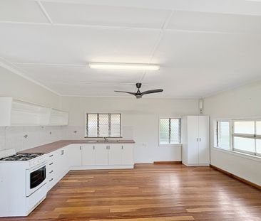 Charming 3-Bedroom Home - Photo 4