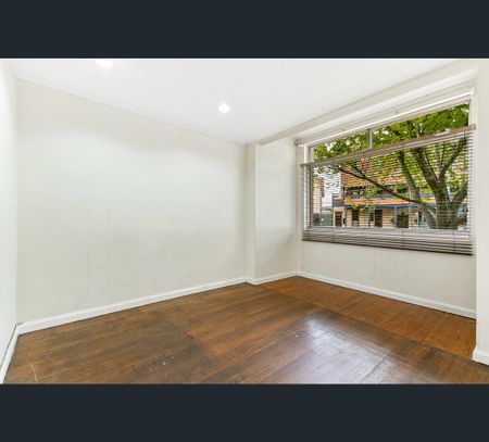 3/220 Sydney Street, North Willoughby, NSW 2068 - Photo 3