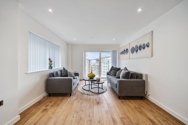 2 bedroom flat to rent - Photo 1