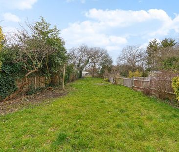 4 bedroom semi-detached house to rent - Photo 2