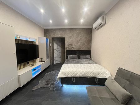 Kiadó újszerű állapotú panel lakás - Debrecen - Fotó 3
