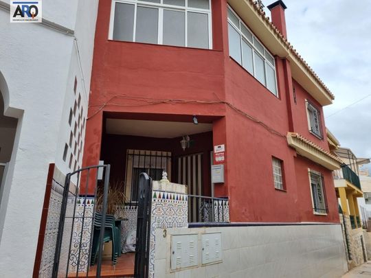 Casa en alquiler en Malaga - Photo 1