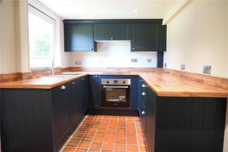 3 bedroom detached house to rent - Photo 3