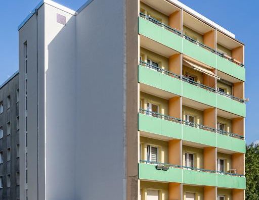 Mit WBS - 1 Raumwohnung mit Badewanne und Balkon, Fahrstuhl vorhanden - Foto 1