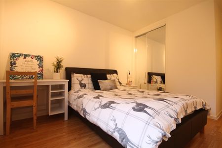 Windmill Court, Spital Tongues - Photo 4