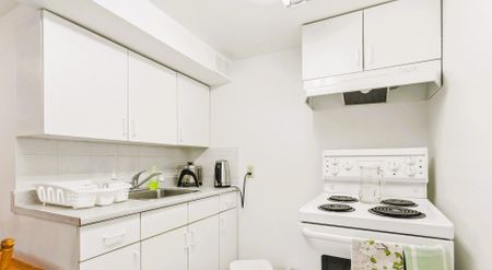 For Lease - 978 Pharmacy Avenue Unit# Bsmt-Room, Toronto, Ontario - Photo 5