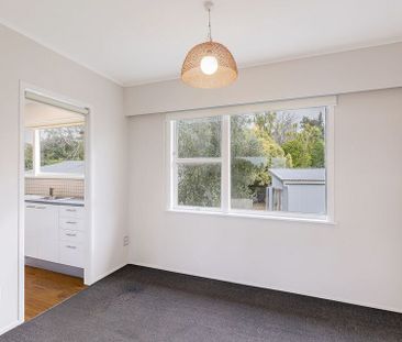 Charming 3BR Unit in Remuera! - Photo 5