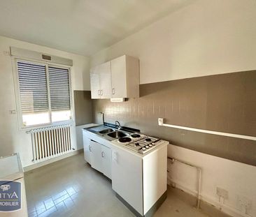 Location Appartement 2 pièces 63m² BOURG EN BRESSE 01000 - Photo 4