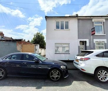 Gruneisen Road, Portsmouth - Photo 4