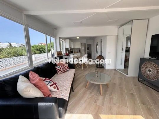 Chalet en alquiler en San Antonio. - Photo 1