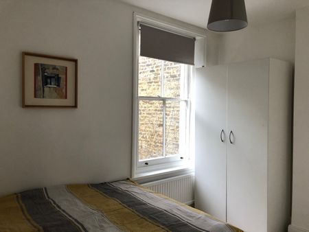 1 Bed Flat, London, W3 - Photo 4
