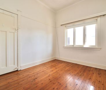 Three Bedroom Home - Photo 3