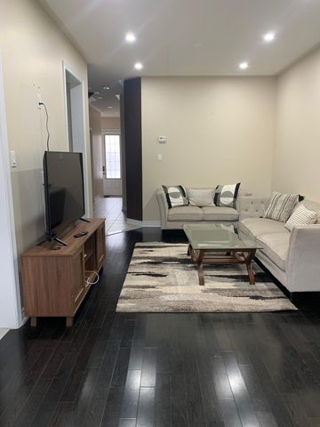 For Lease - 5 Almond Street, Brampton, Ontario - Photo 5