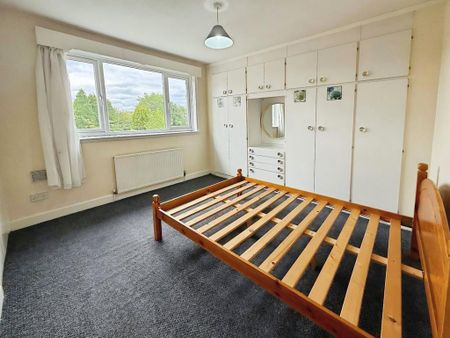 3 bedroom semi-detached house to rent - Photo 4