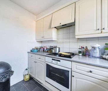 Whitehead Way, Aylesbury, HP21 - Photo 2