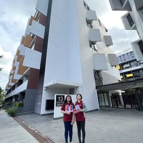 15 Joynton Avenue, Sydney - Photo 2