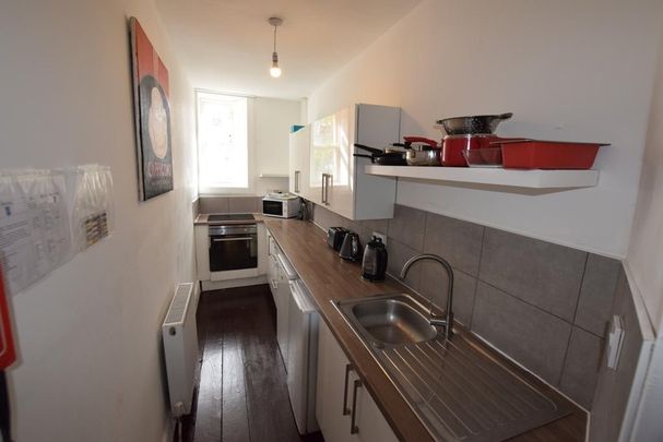 6 Bed Terraced House, Oakfield Avenue, G12 - Photo 1