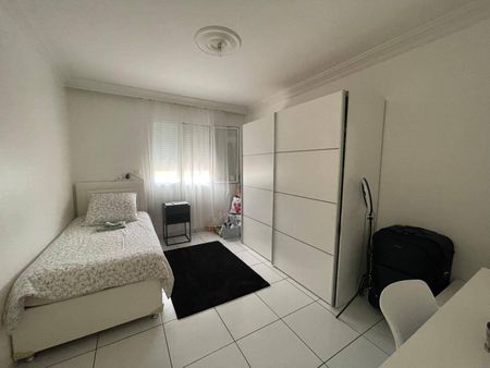 Maison 5 pièces - 71850 Charnay-lès-Mâcon - Photo 5