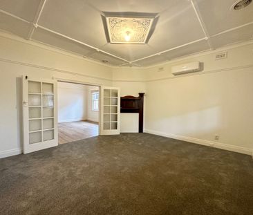 36 Hobart Rd, Murrumbeena - Photo 3