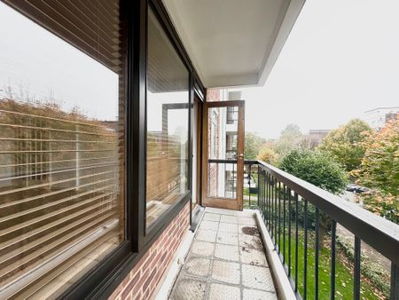 3 Bedroom Apartment, St. John’s Avenue, London - Photo 2
