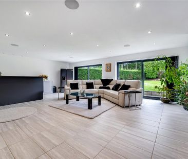 4 bedroom detached house to rent - Photo 3