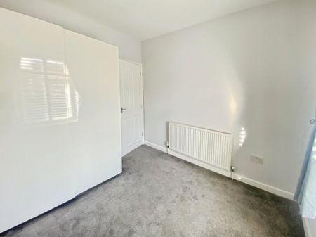 Cowbridge Road, Brynsadler, PONTYCLUN - Photo 4