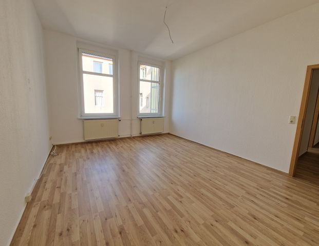 Großzügig geschnitten und mit Einbauküche - Leben in der Neustadt - - Foto 1