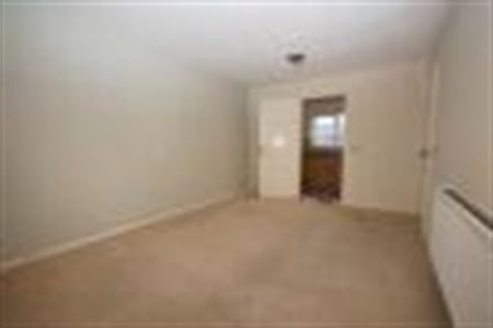 89 Heathmead, Heath, Cardiff CF14 3PL - Photo 3