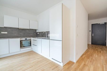 ** AUFGEPASST! Moderne 3-Raum-Wohnung, LOGGIA, EBK, Gäste-WC, Zentrum! ** - Foto 2