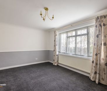 Adkinson Avenue, Dunchurch, Rugby - Photo 4