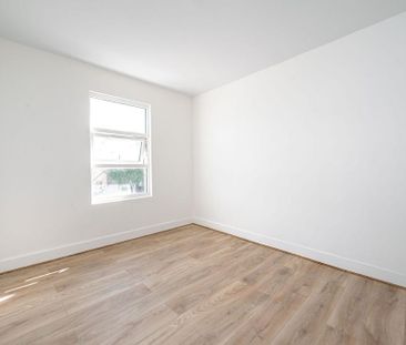 4 bedroom terraced house to rent - Photo 4