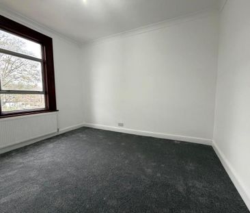 4 bedroom terraced house to rent - Photo 4
