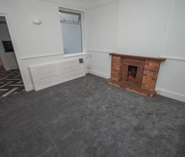 King Edward Road, Rugby, CV21 - Photo 1