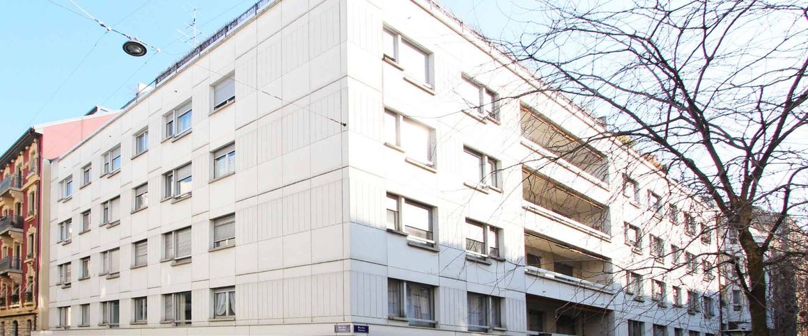 Appartement de 6 pièces spacieux à Plainpalais - Photo 1