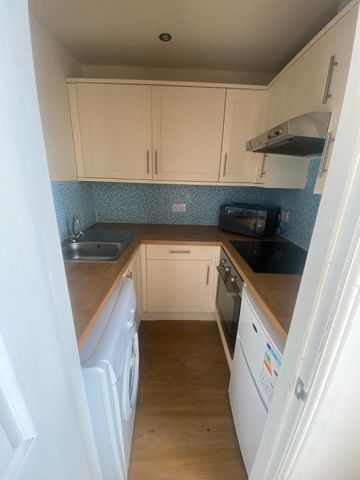 Fitzwilliam Street, Huddersfield, HD1 - Photo 4