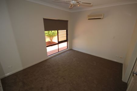 Three Bedroom Duplex in Eastside - Photo 5