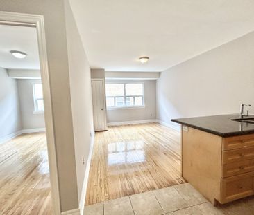 For Lease - 15 Thirty Third Street Unit# 207, Toronto, Ontario - Photo 6