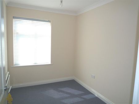 Fletton Avenue - Photo 4