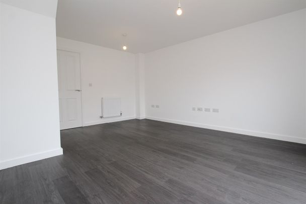 Orme Grove, Keyworth NG12 - Photo 1