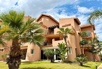 Alquiler de piso en Avenida Alcalde Pedro Roca Vera