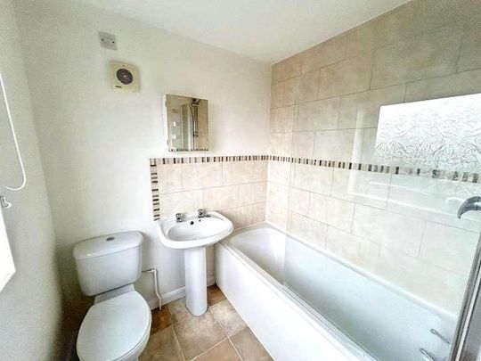 Horse Field View, Melton Mowbray, Leicestershire, LE13 - Photo 1