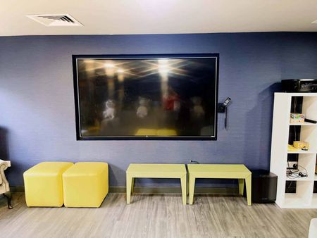 Extra Large High Double Ensuite - Photo 2