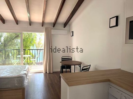 Alquiler de piso en Calle Torre de San Telmo - Photo 1