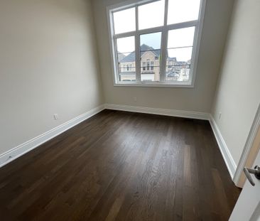 For Lease - 1228 Queens Plate Road, Oakville, Ontario - Photo 3