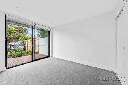 1/9 Smith Street, Thornbury - Photo 2