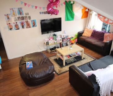 6 Bed - Flats 7&8, 71 Cardigan Road, Hyde Park, Leeds - LS6 1EB - S... - Photo 6