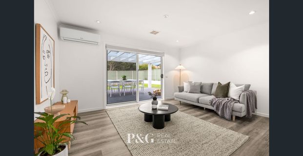 A Family Home With All the Extras — Get Ready to Fall in Love! 💛 - Photo 1