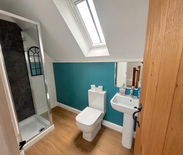 2 bedroom semi-detached house to rent - Photo 4